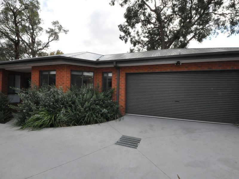 25 Durham Road, Kilsyth VIC 3137