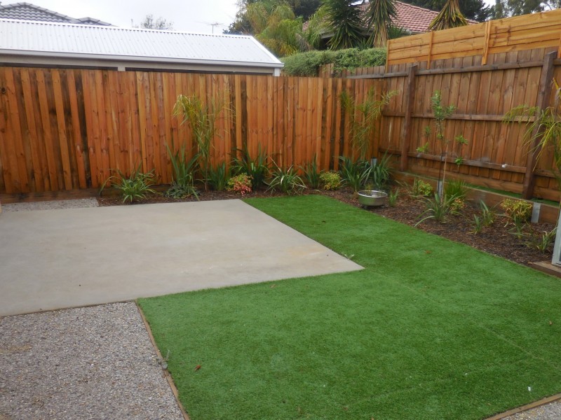 21 White Flats Terrace, Croydon VIC 3136