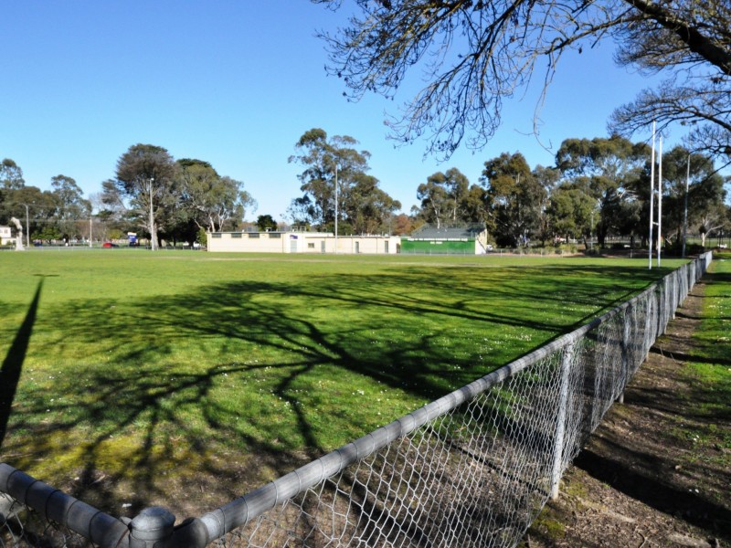 289 Mount Dandenong Road, Croydon VIC 3136