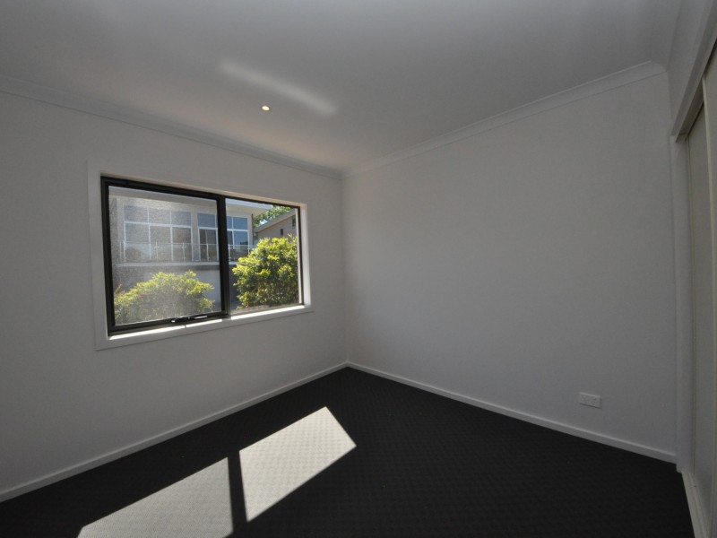 14 Yellowgum Crescent (1-5 Centra, Mooroolbark VIC 3138