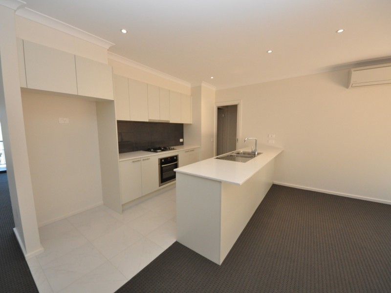 2 Yellowgum Crescent, Mooroolbark VIC 3138