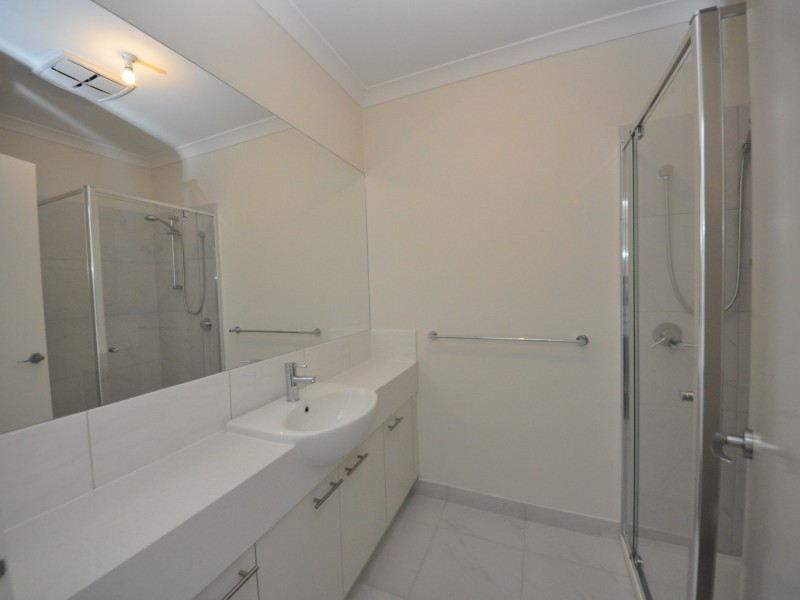 2 Yellowgum Crescent, Mooroolbark VIC 3138