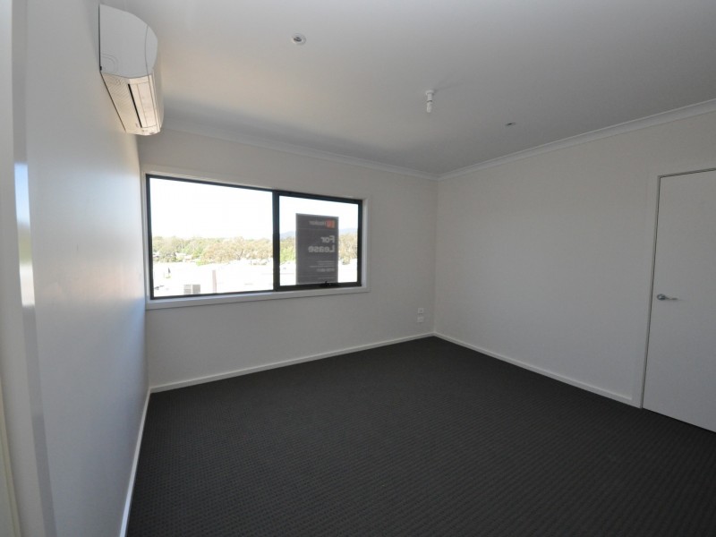 2 Yellowgum Crescent, Mooroolbark VIC 3138