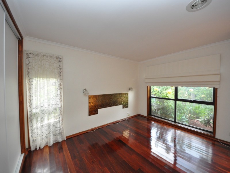 20 Nicholson Street, Ringwood East VIC 3135