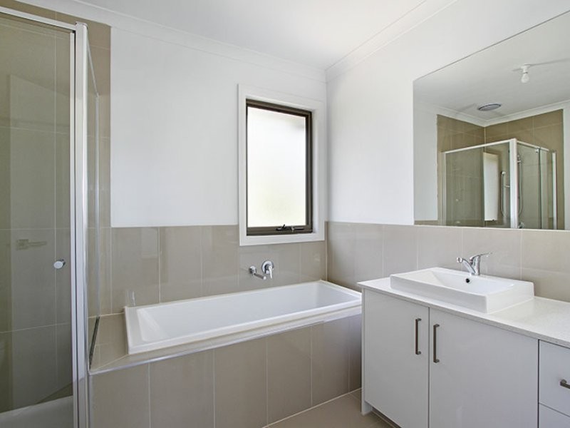 1/59 Surrey Road East, Croydon VIC 3136