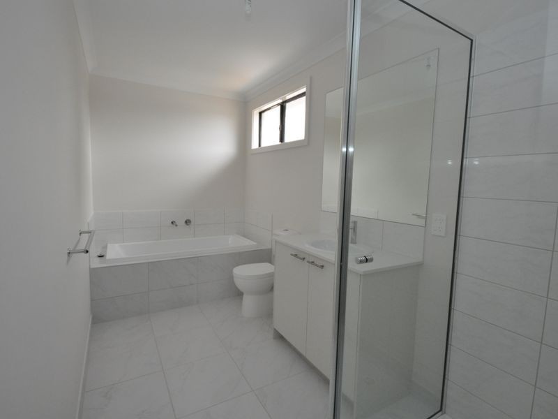 5 White Flats Terrace(448 Maroon, Croydon VIC 3136