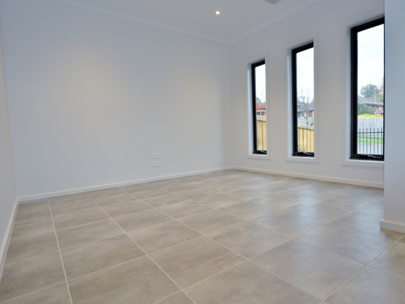 3 Central Avenue, Mooroolbark VIC 3138