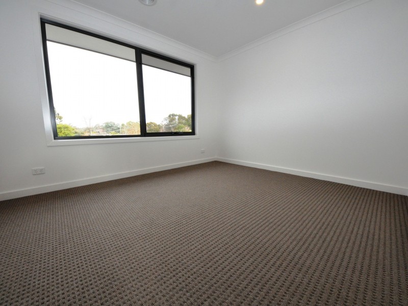 2 Argyle Close (2/24 Mountain Vi, Kilsyth VIC 3137