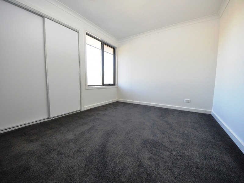 1 24 Mountain View Rd (1 Argyle, Kilsyth VIC 3137