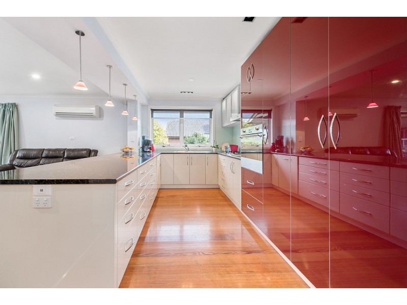 5 Sunray Court, Croydon VIC 3136