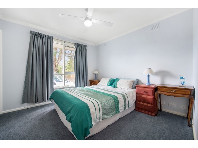 5 Sunray Court, Croydon VIC 3136