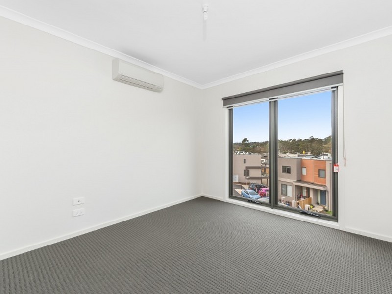 4 Yellow Gum Crescent, Mooroolbark VIC 3138