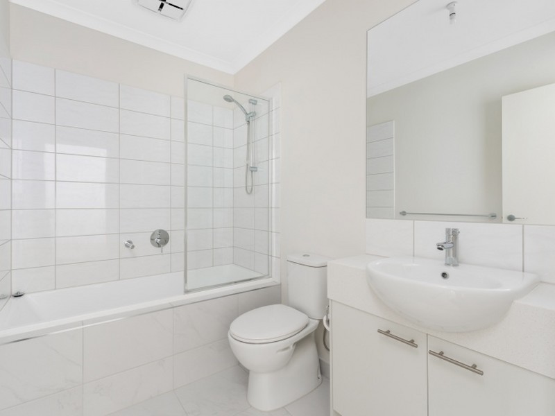 4 Yellow Gum Crescent, Mooroolbark VIC 3138