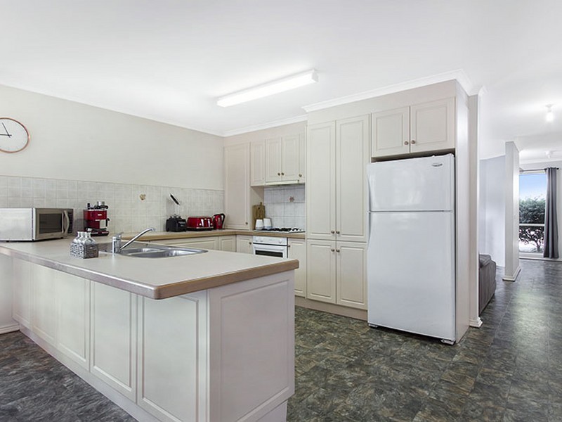 2/4 Douglas Street, Boronia VIC 3155