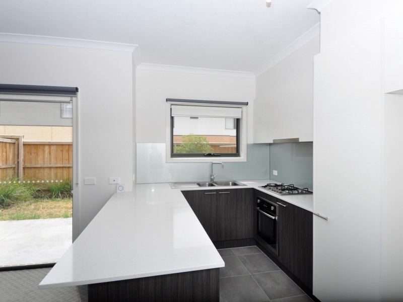 6 Primary Street, Mooroolbark VIC 3138