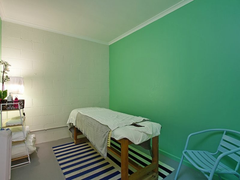 Shop B/211 Mt Dandenong Road, Croydon VIC 3136