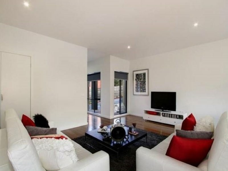 2/6 Ivon Street, Bayswater North VIC 3153