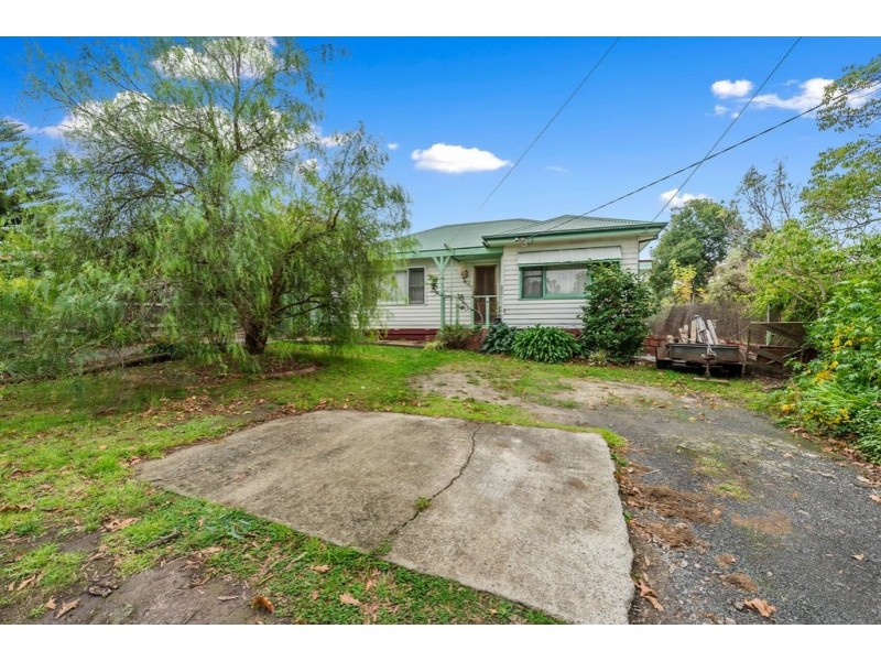 12 Maryborough Road, Boronia VIC 3155