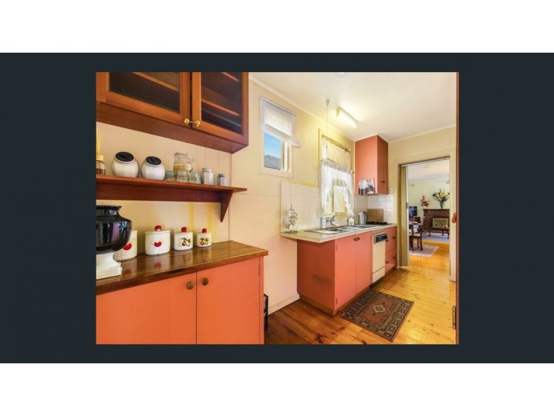 24 Hamel Street, Box Hill South VIC 3128