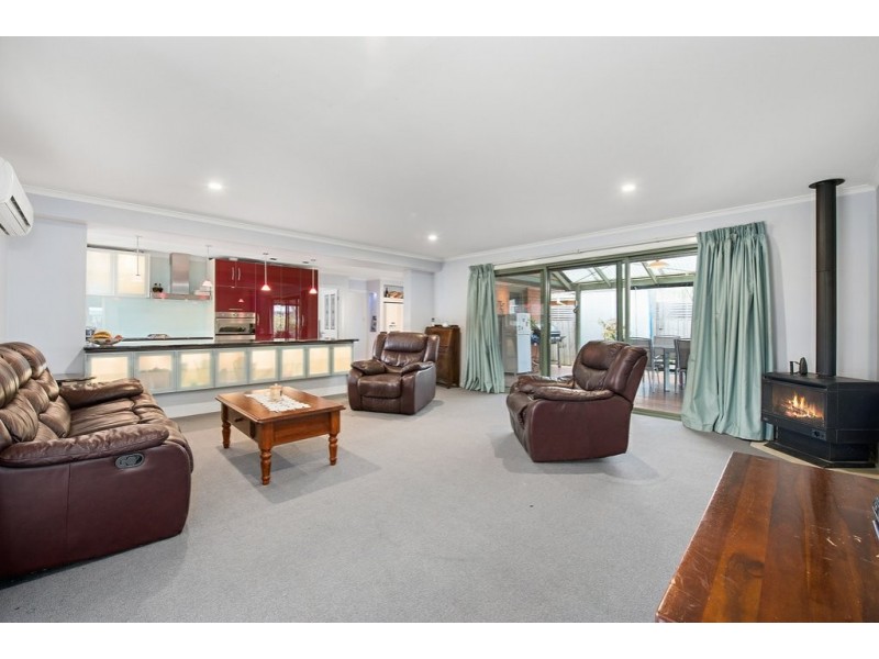 5 Sunray Court, Croydon VIC 3136