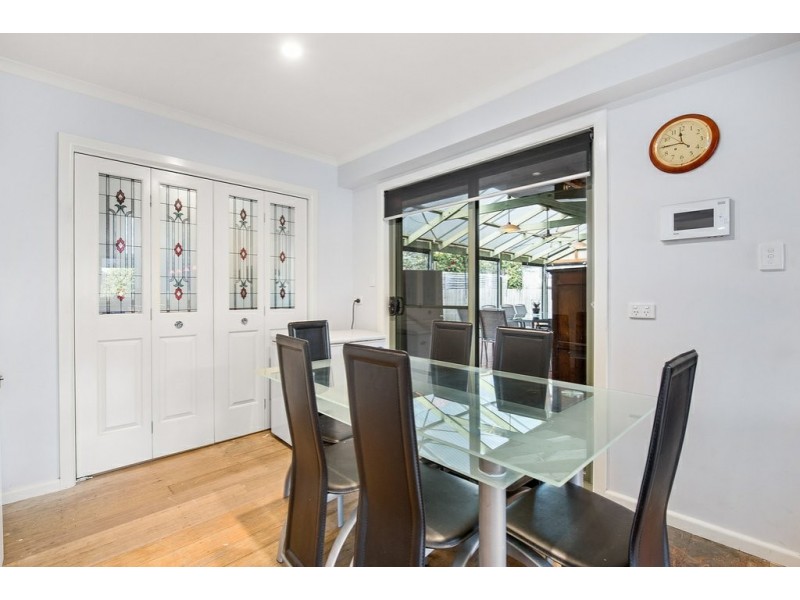 5 Sunray Court, Croydon VIC 3136