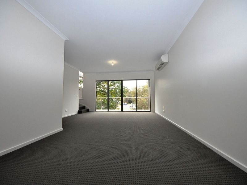 12 English Close, Mooroolbark VIC 3138