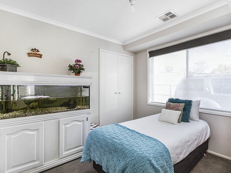 2 Rendcomb Street, Kilsyth South VIC 3137