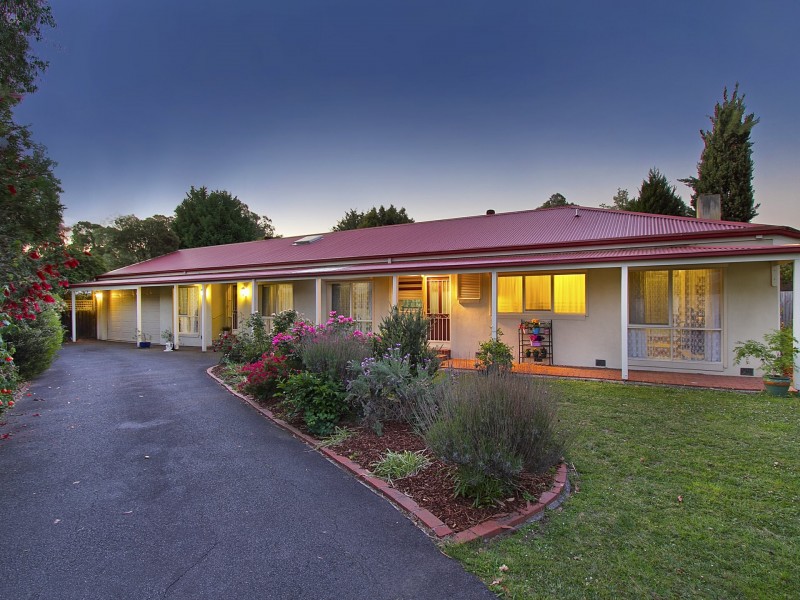 44 Byron Road, Kilsyth VIC 3137