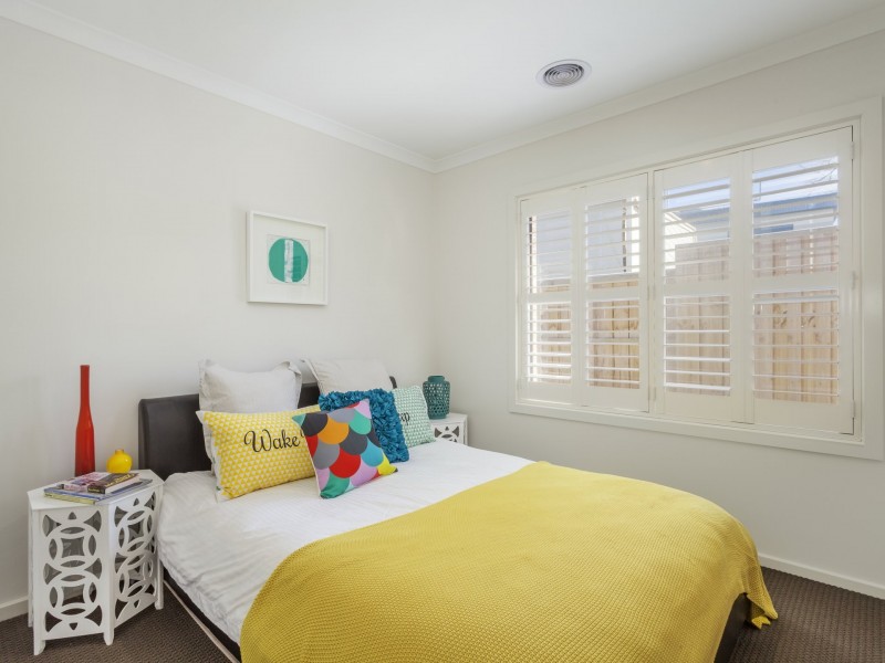 49 Tanika Circuit, Croydon VIC 3136