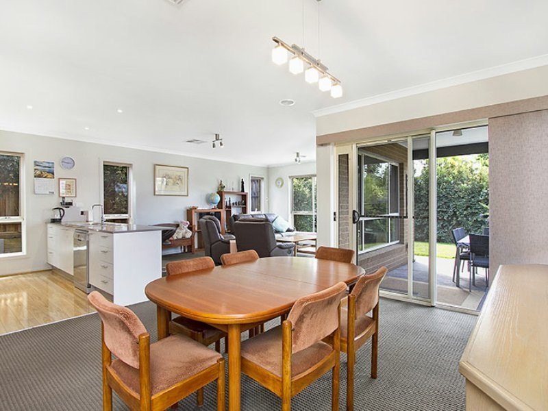 1 Tanika Circuit, Croydon VIC 3136