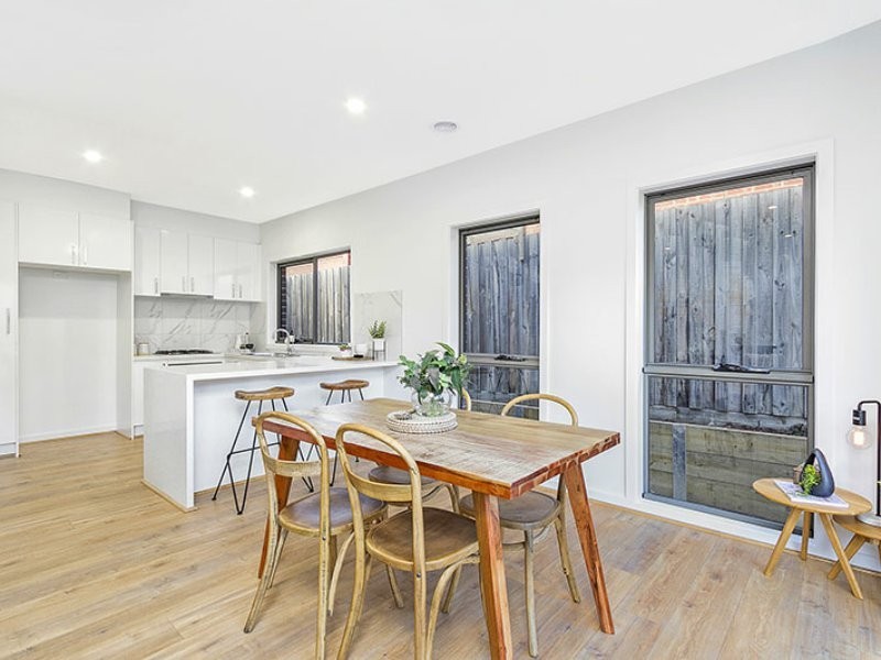 Unit 4/14 Laird Street, Croydon VIC 3136