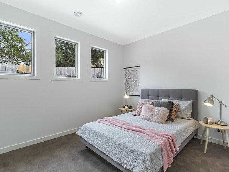 2 Tools Close, Kilsyth VIC 3137