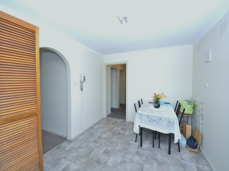 2/16-18 Landale Avenue, Croydon VIC 3136