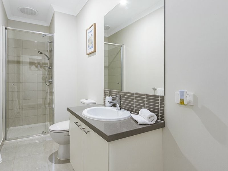 51 Tanika Circuit, Croydon VIC 3136