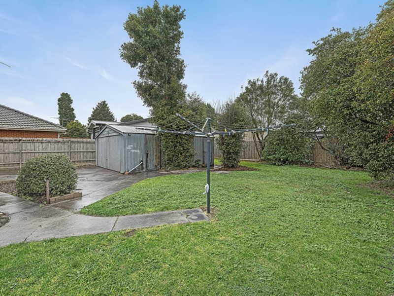 4 Narong Crescent, Knoxfield VIC 3180