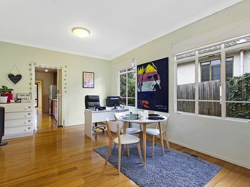 24 Hamel Street, Box Hill South VIC 3128