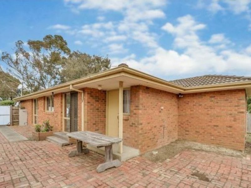 63 Goulburn Drive, Rowville VIC 3178