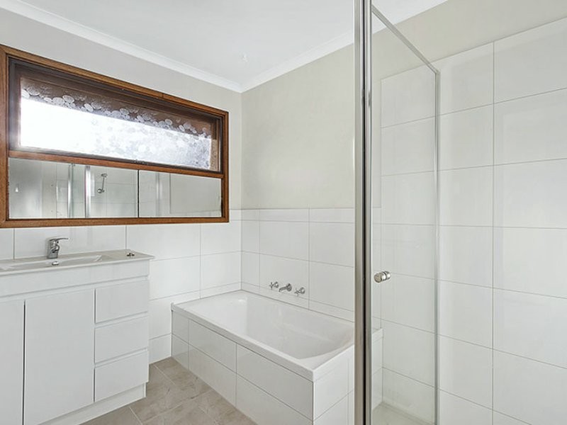 17 Wells Avenue, Boronia VIC 3155