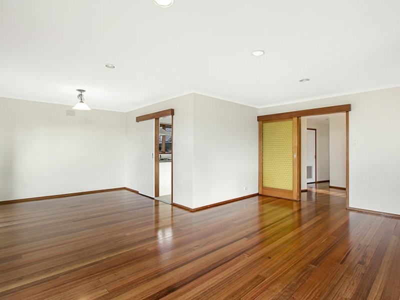 17 Wells Avenue, Boronia VIC 3155