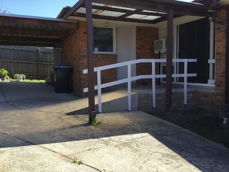 15 Singleton Drive, Endeavour Hills VIC 3802