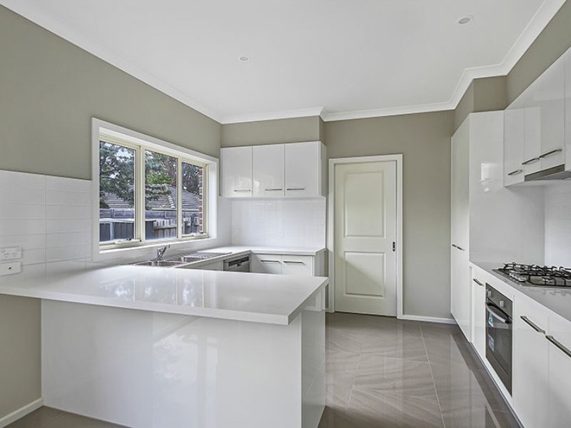 11 Rawlinson Street, Croydon VIC 3136