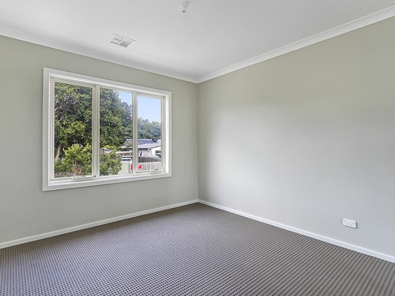 11 Rawlinson Street, Croydon VIC 3136