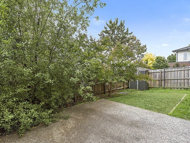 11 Rawlinson Street, Croydon VIC 3136
