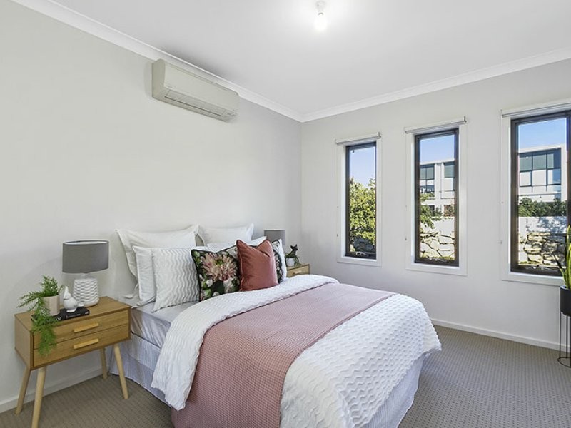 27 Linacre Drive, Bundoora VIC 3083