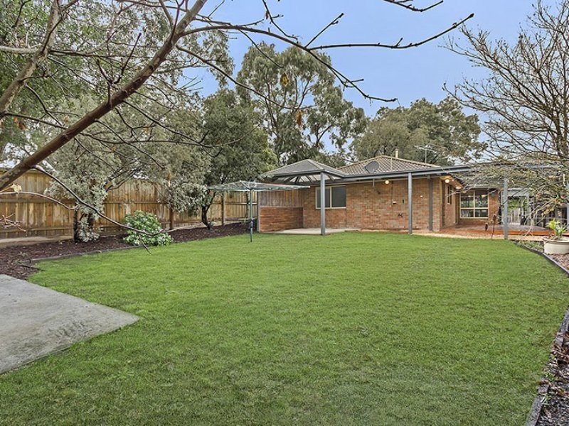 8 Joyce Court, Bayswater North VIC 3153
