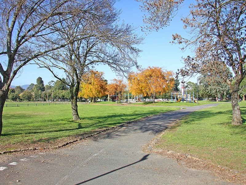 Apartment 54/13-15 Hewish Road, Croydon VIC 3136