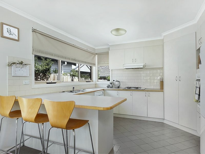 2 Oke Street, Ringwood East VIC 3135