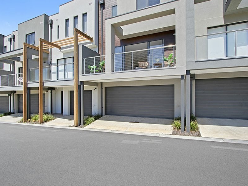 13 Linacre Drive, Bundoora VIC 3083