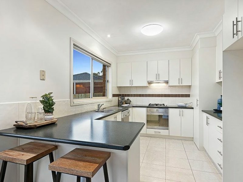 1 Rachael Drive, Mooroolbark VIC 3138
