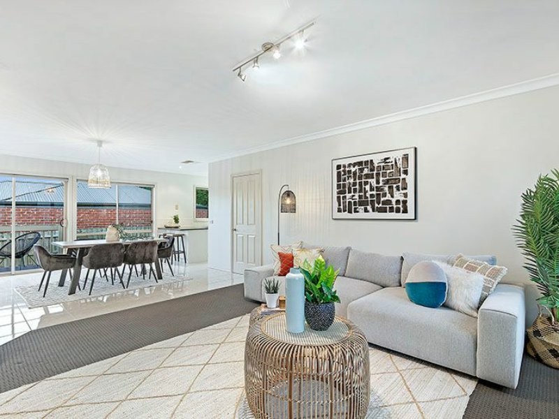 1 Rachael Drive, Mooroolbark VIC 3138